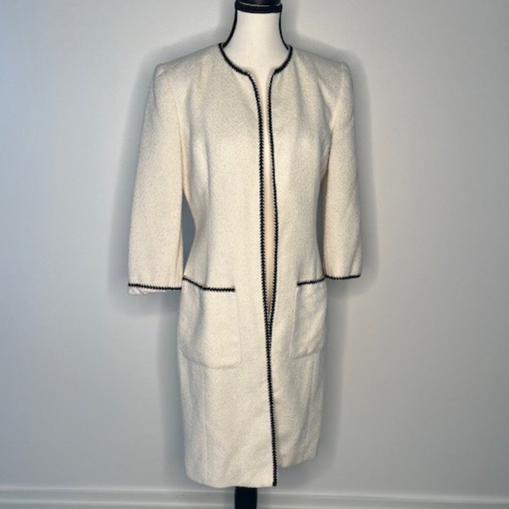 Moda Women's White Trench Coat with Pockets and Black Accent Trim, Size 6